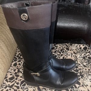 Michael kors girl boots